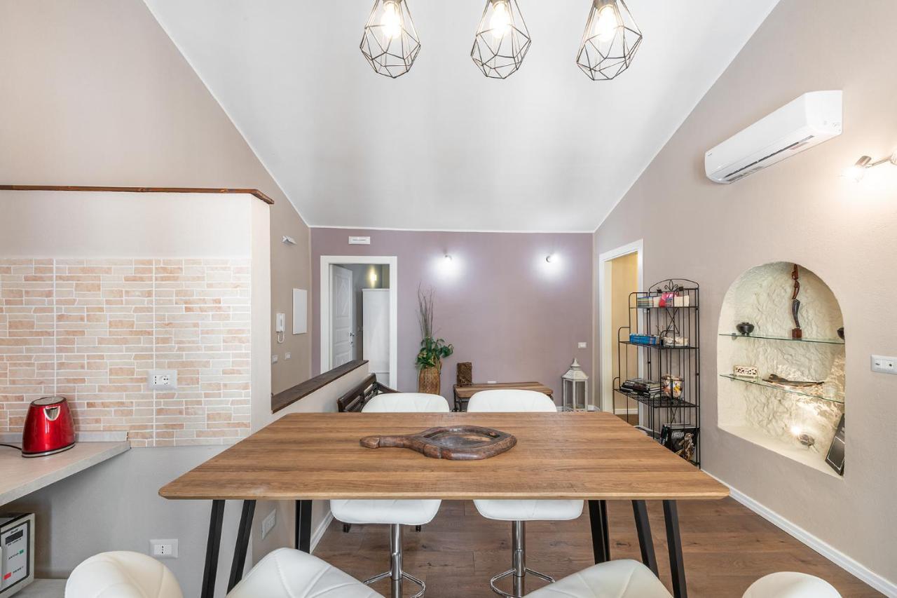 Promenade Boutique Rooms - City Centre Cagliari Exteriör bild