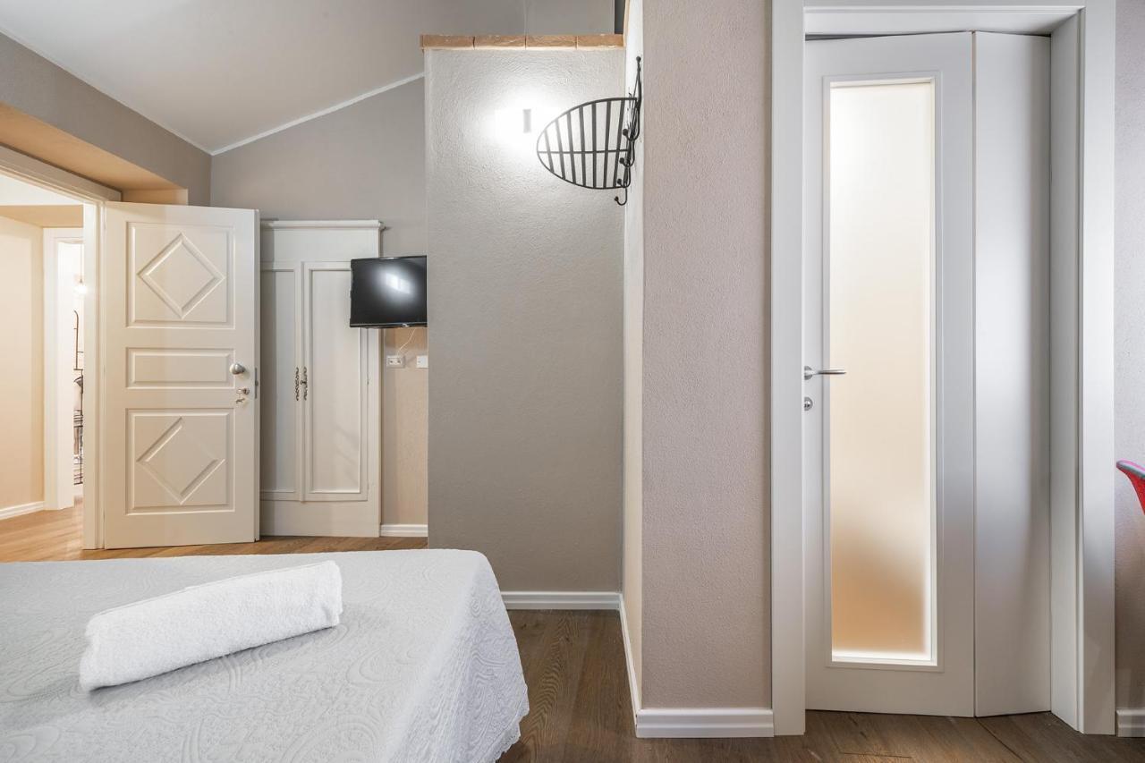 Promenade Boutique Rooms - City Centre Cagliari Exteriör bild