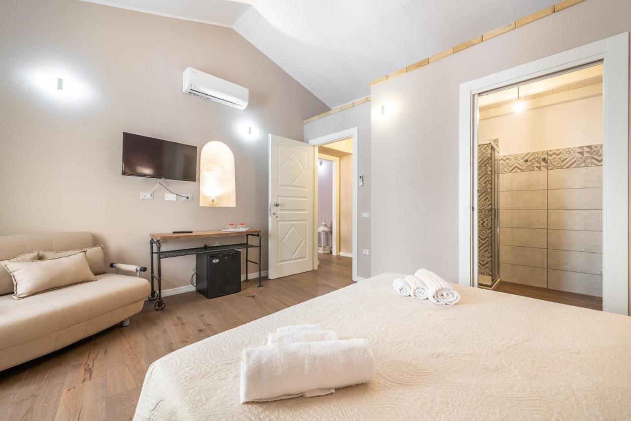 Promenade Boutique Rooms - City Centre Cagliari Exteriör bild