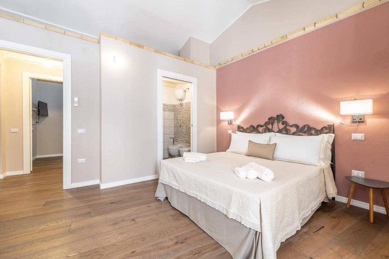 Promenade Boutique Rooms - City Centre Cagliari Exteriör bild